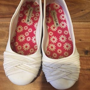 Girls white flats size 1 rutched design